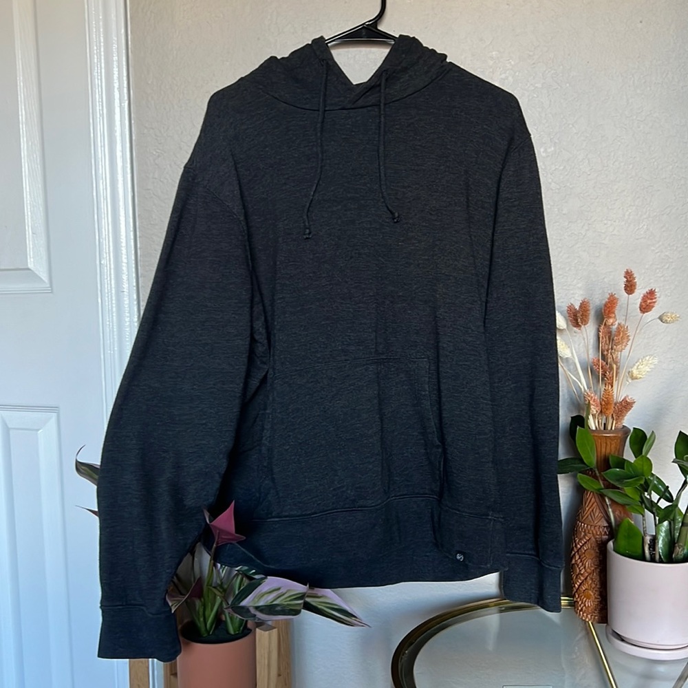 Oversized Black Sweatshirt
